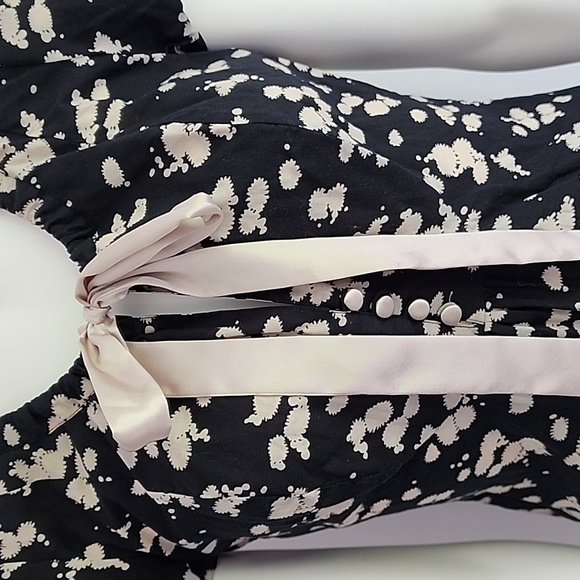 Forever XXI Black tie neck top - Picture 2 of 13